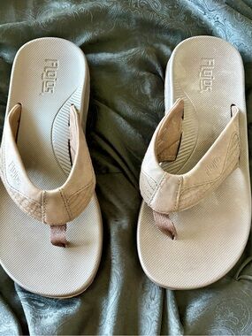 Flojos Men’s Brown Flip Flop Sandals